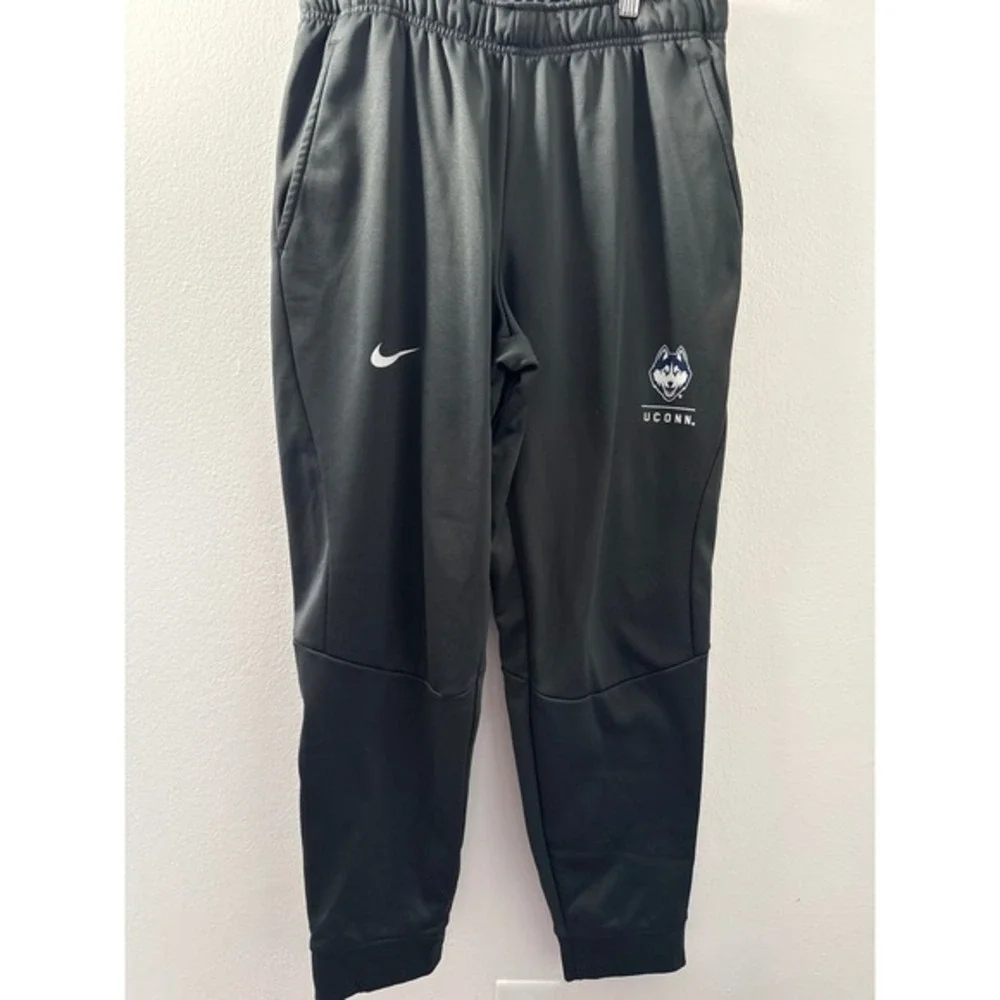 Nike Men's Therma Tapered Pants Medium Gray UConn Huskies NCAA Fleece Pant‎